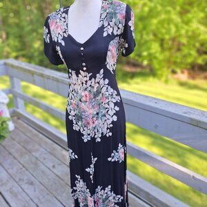 Short sleeve summer dress by Starina Size Small Black Floral